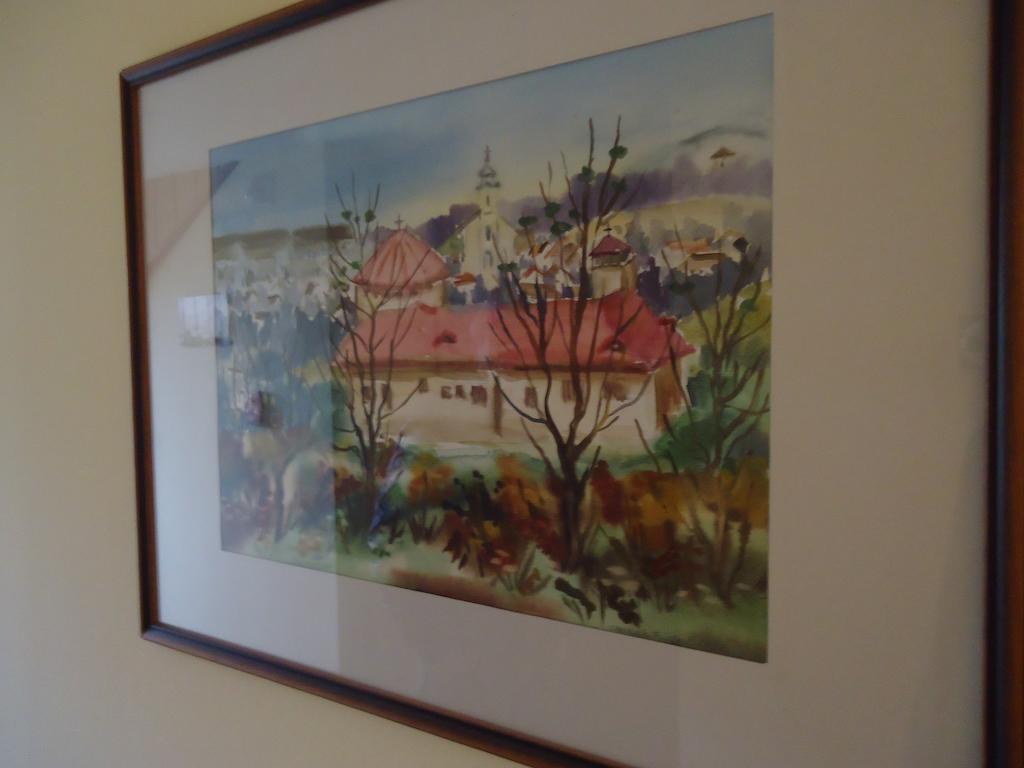Czermann Panzio Es Etterem Hotel Oroszlány Екстериор снимка
